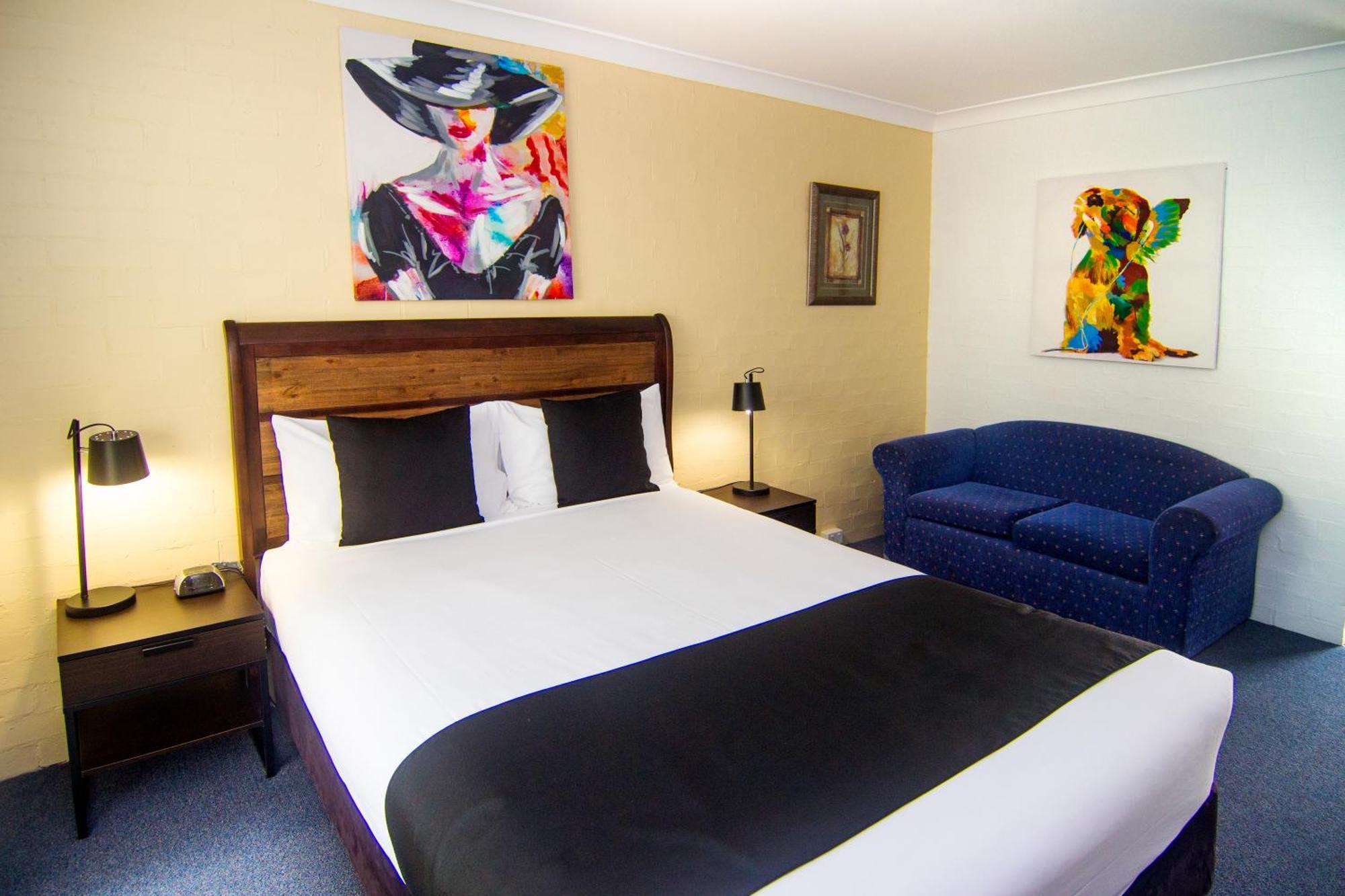 Crescent Motel טארי מראה חיצוני תמונה