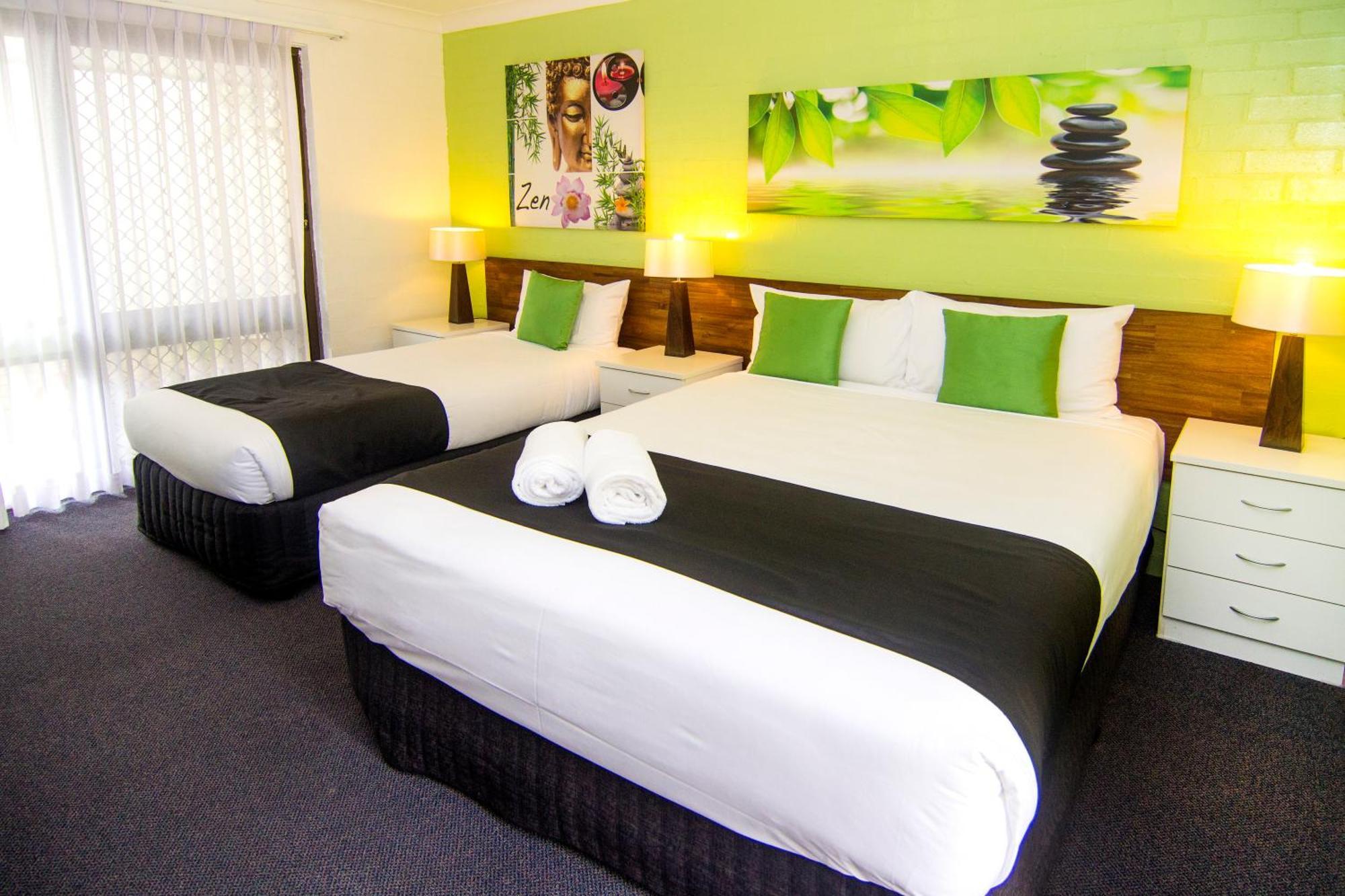 Crescent Motel טארי מראה חיצוני תמונה