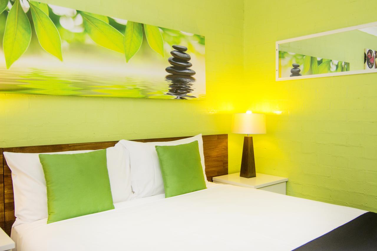 Crescent Motel טארי מראה חיצוני תמונה