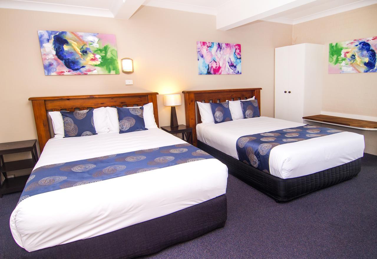 Crescent Motel טארי מראה חיצוני תמונה