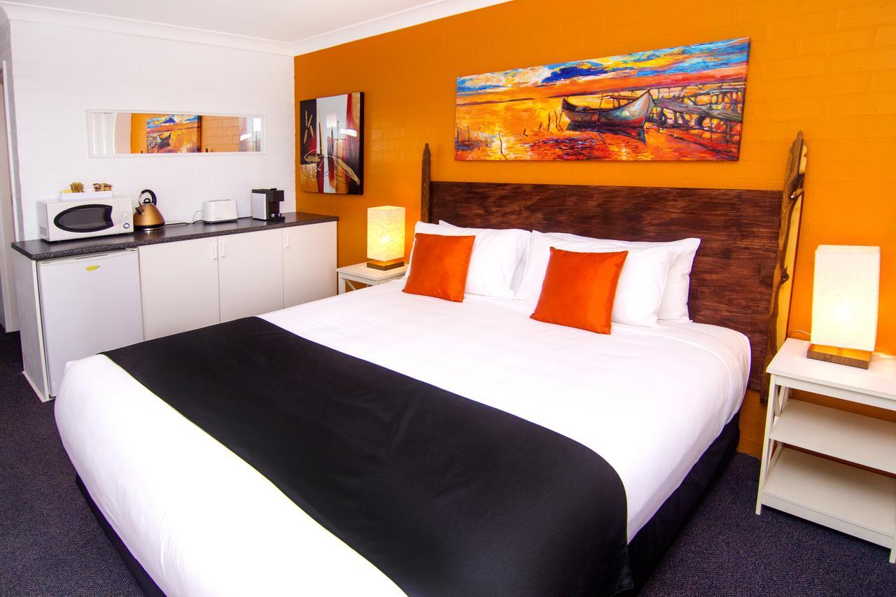 Crescent Motel טארי מראה חיצוני תמונה