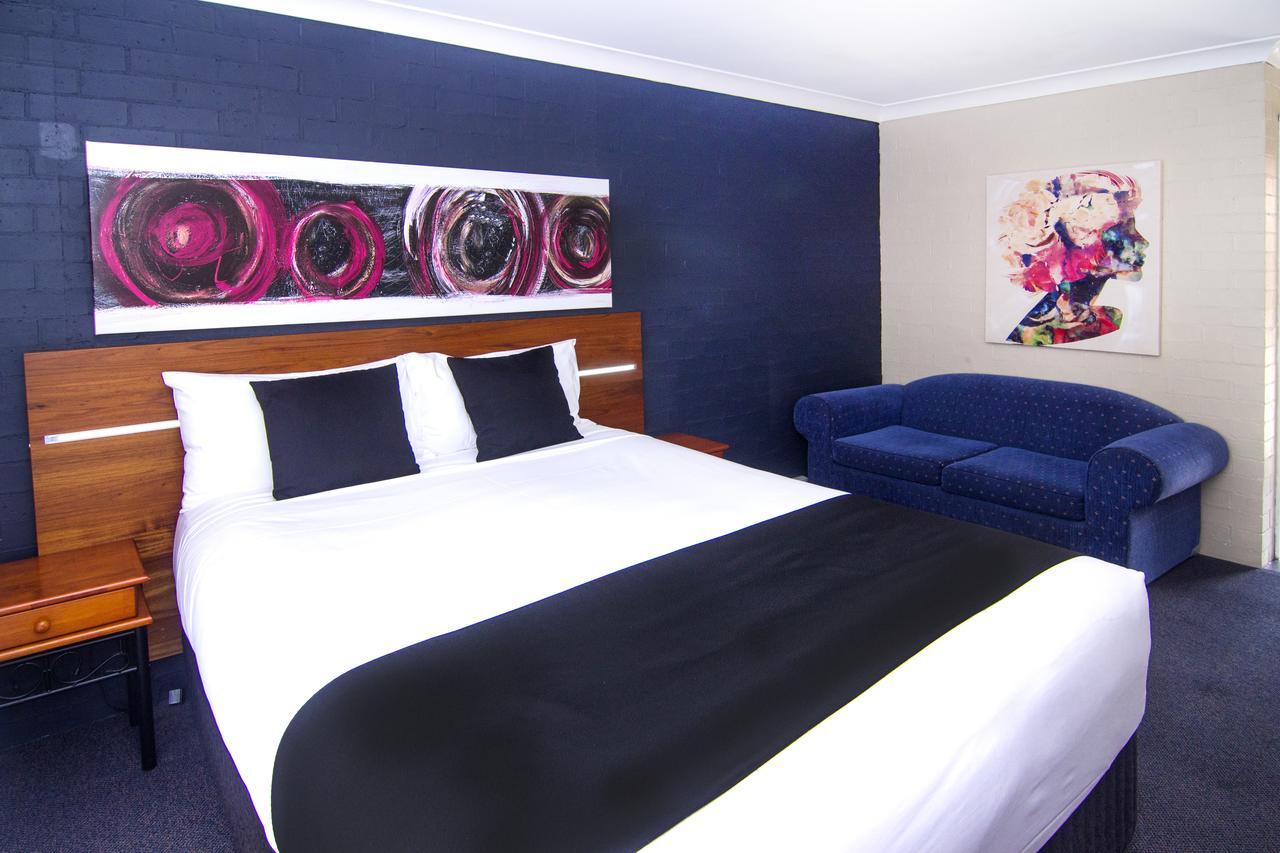 Crescent Motel טארי מראה חיצוני תמונה