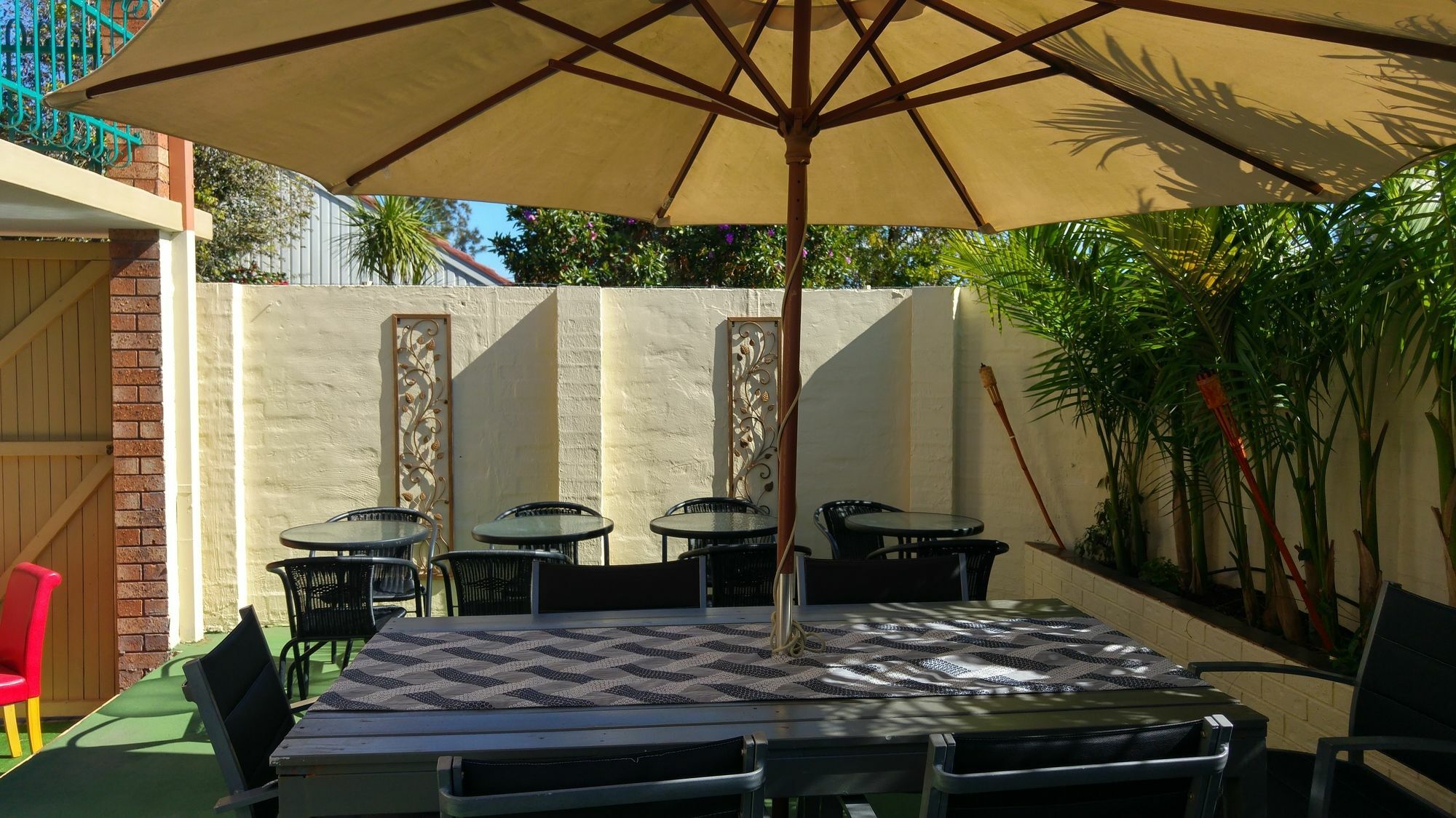 Crescent Motel טארי מראה חיצוני תמונה
